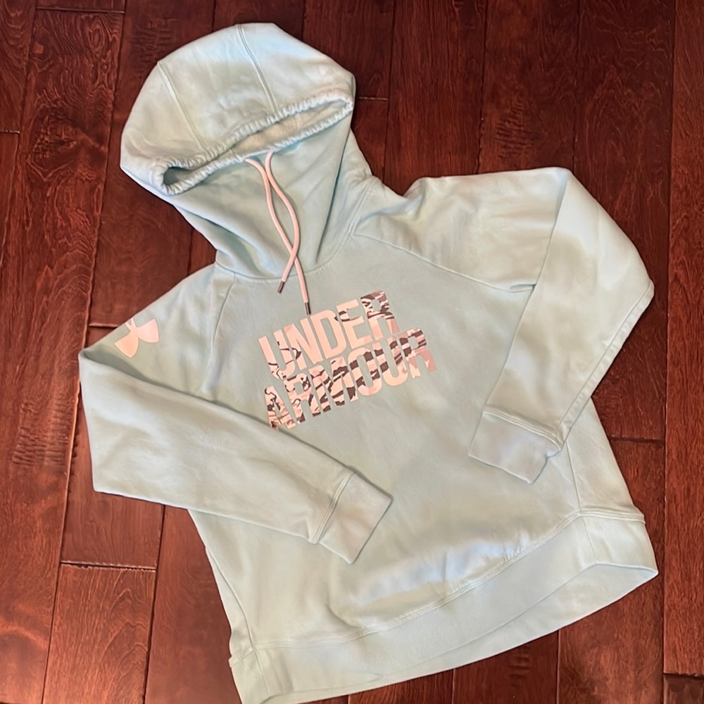 Under Armour women’s medium hoodie